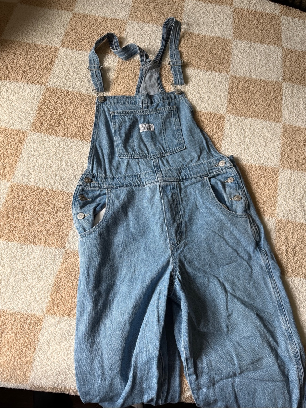 Levi's Light Blue Denim Overalls with Branded Patch - Picture 3 of 5